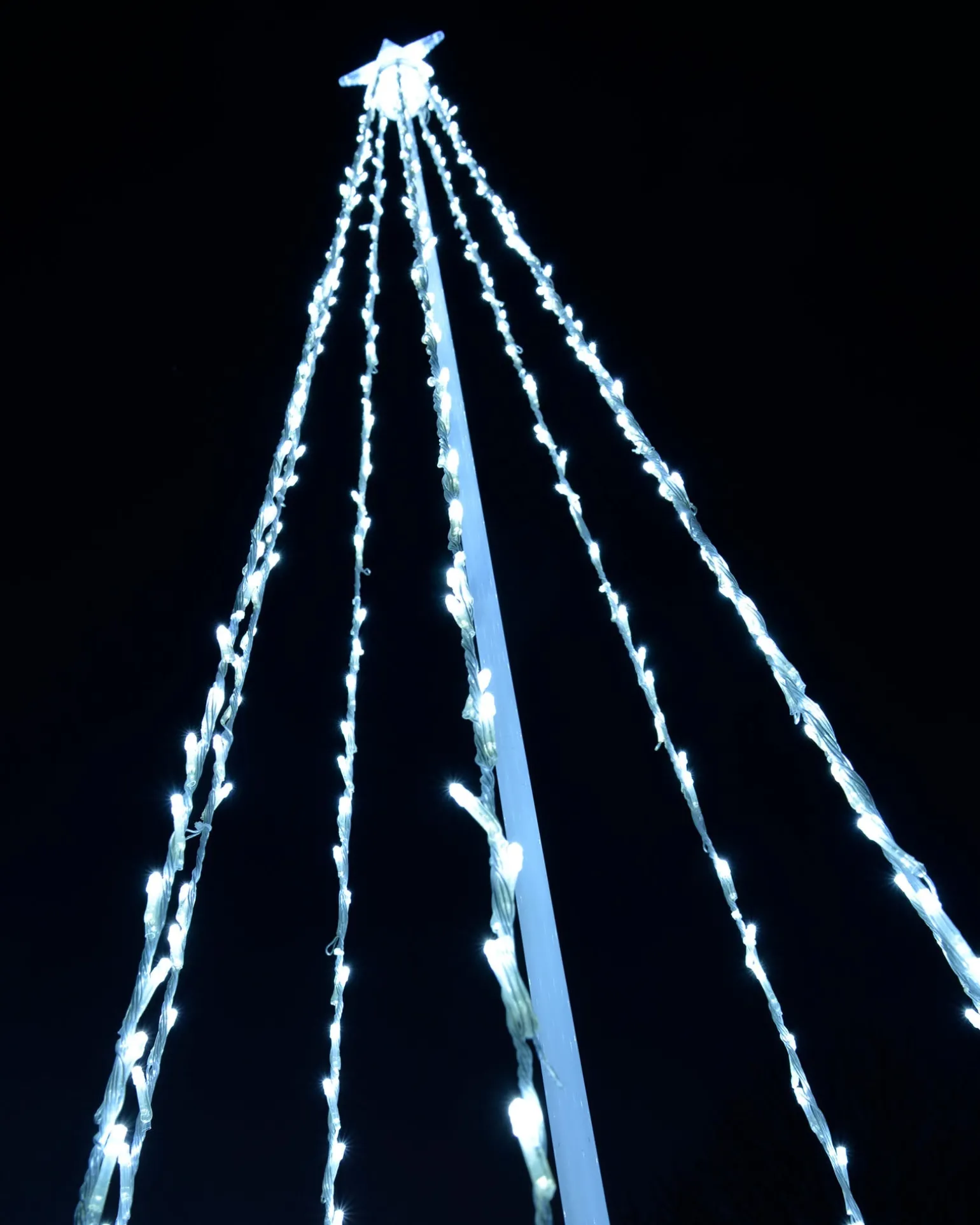 Animated Pop-Up Christmas Tree, 270 Cm