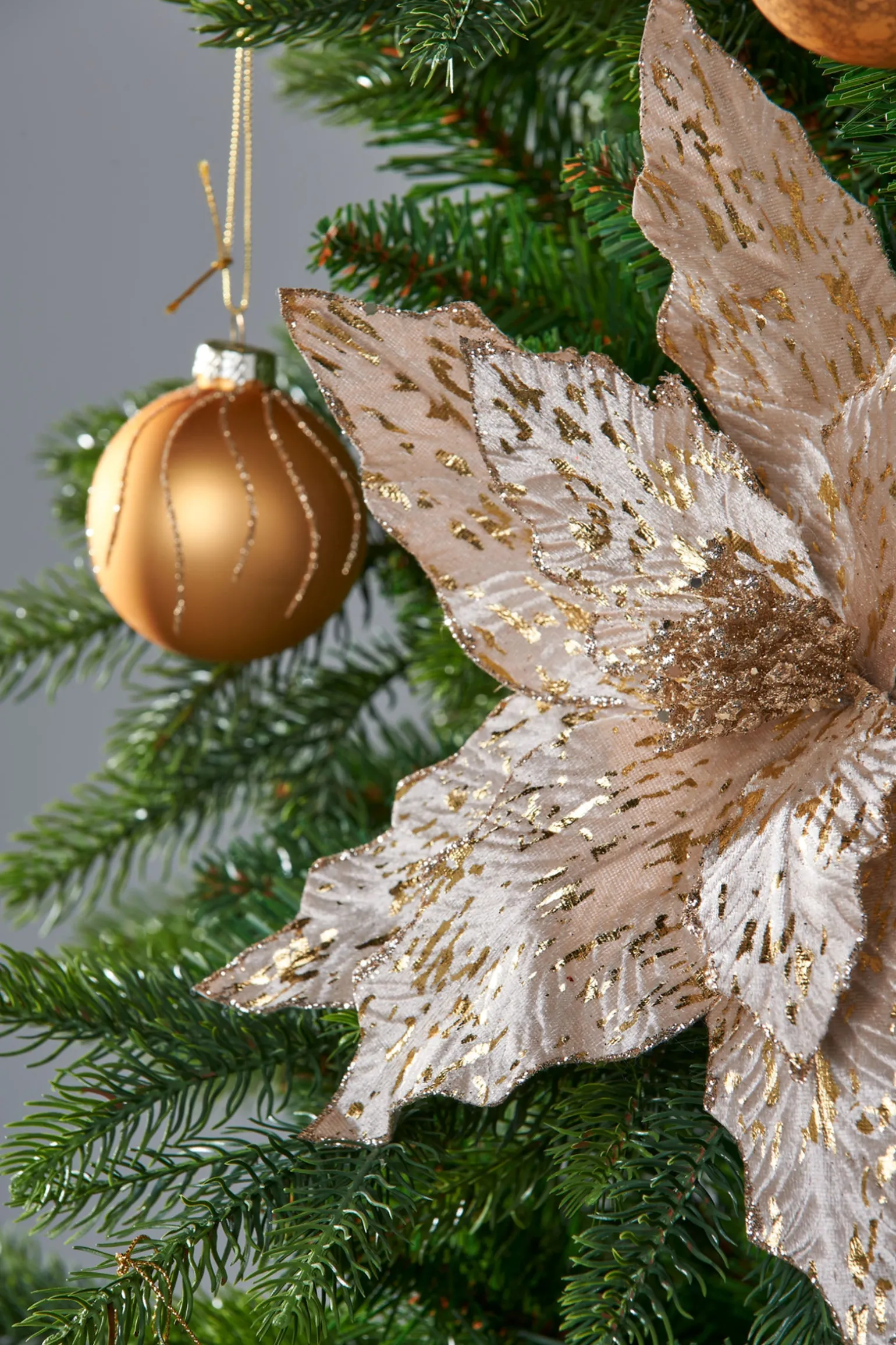 Artificial Poinsettia Flower, Gold, 25 Cm