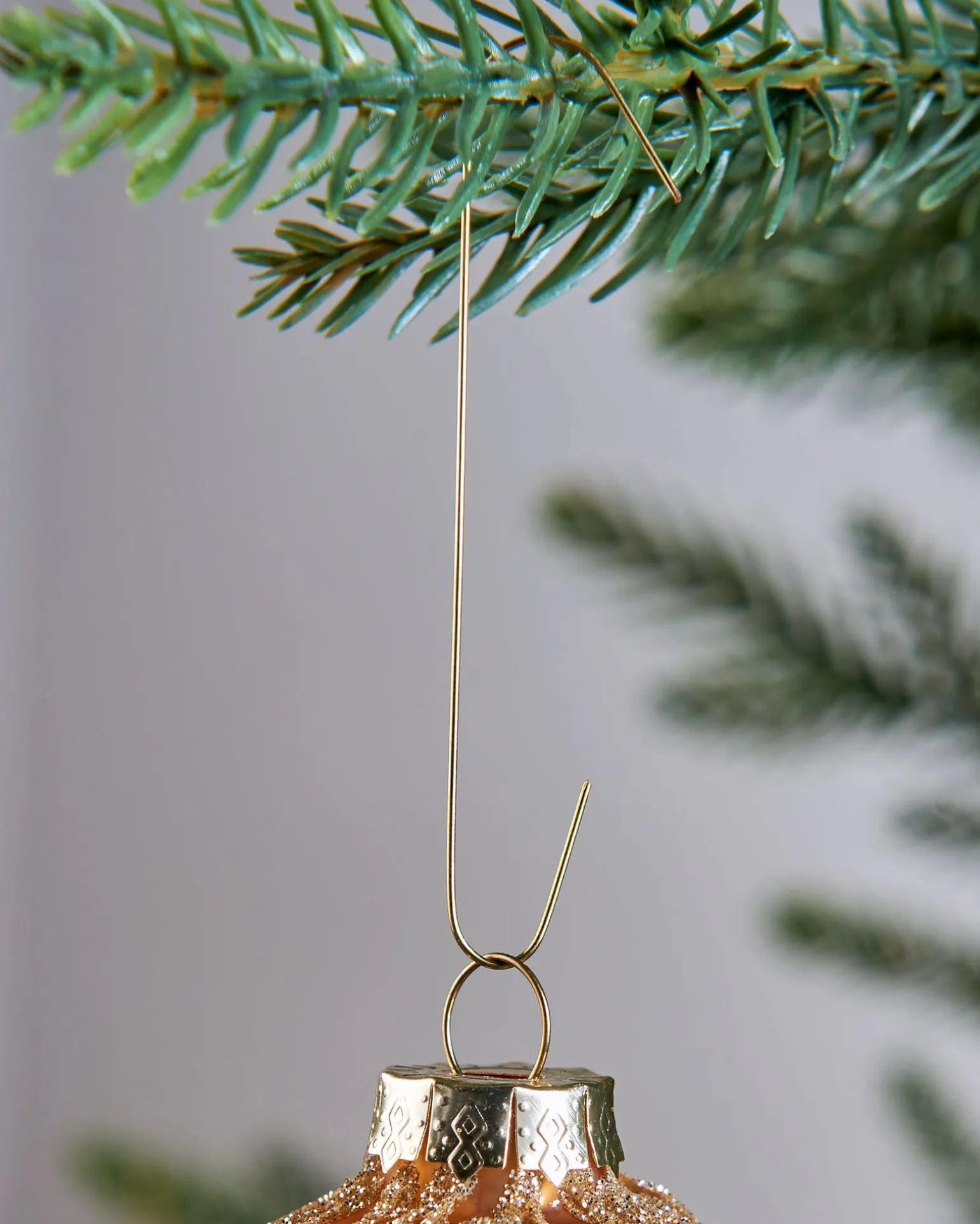 Bauble Ornament Hooks, Gold, Pack Of 100