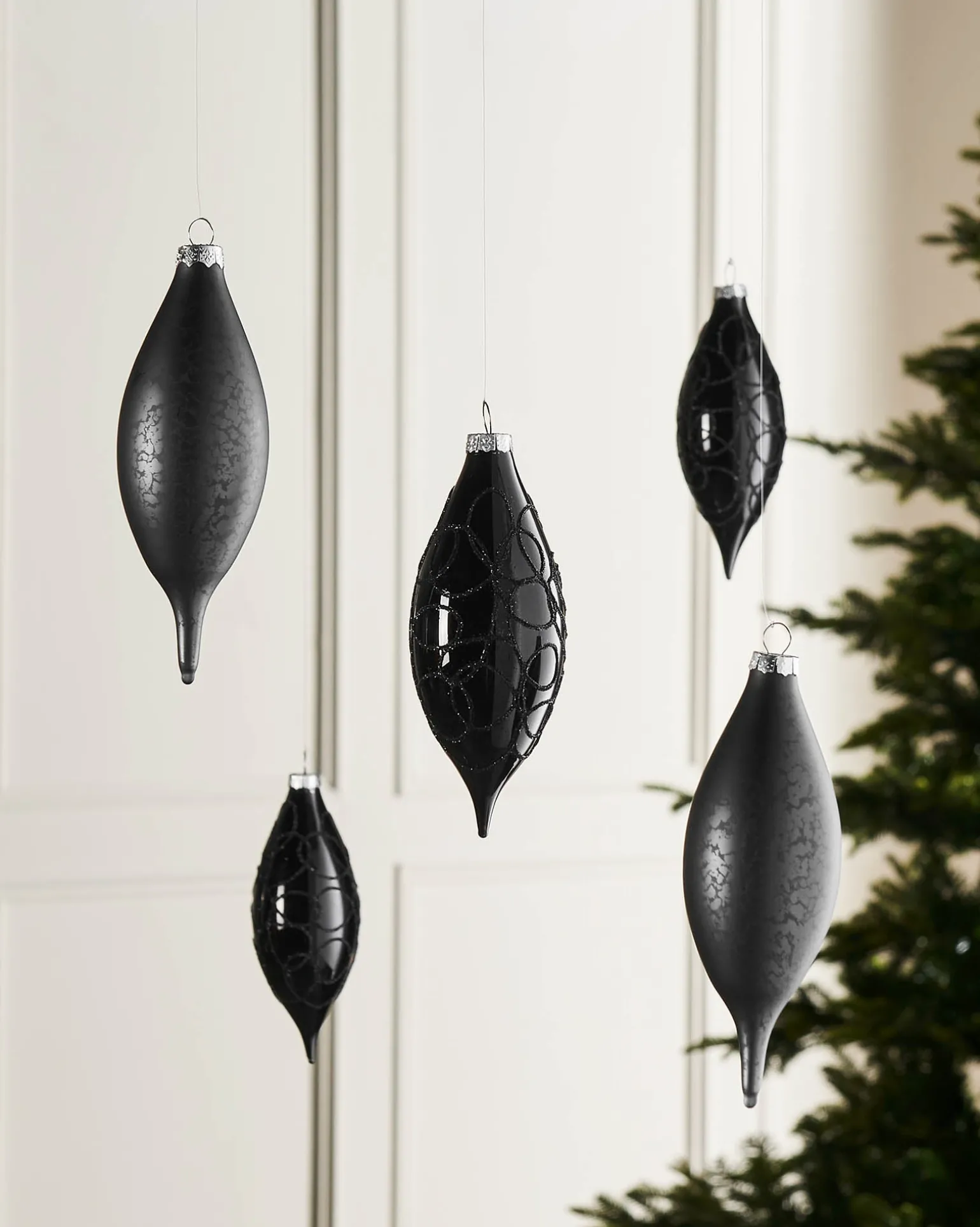 Black Glass Baubles, 5 Pack, 15 Cm