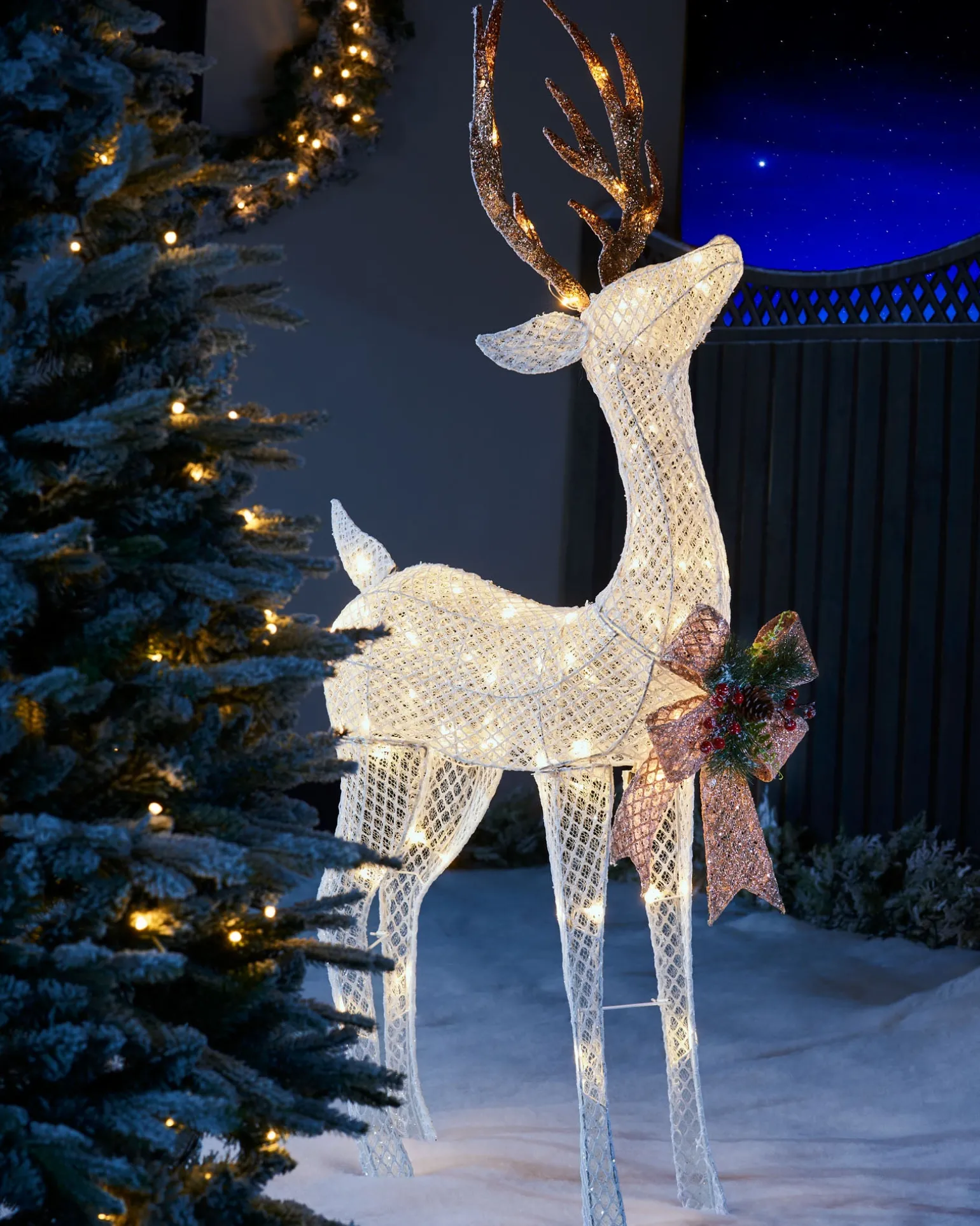 3D Reindeer Family Silhouette, 151 Cm