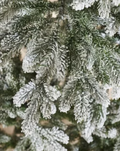 Luxury Snow Flocked Christmas Tree, 7 Ft