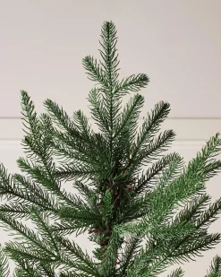 Northern Fir Christmas Tree, 6 Ft