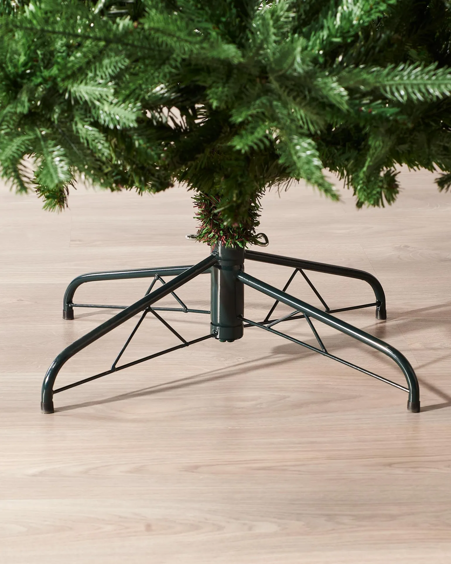 Northern Fir Christmas Tree, 6 Ft