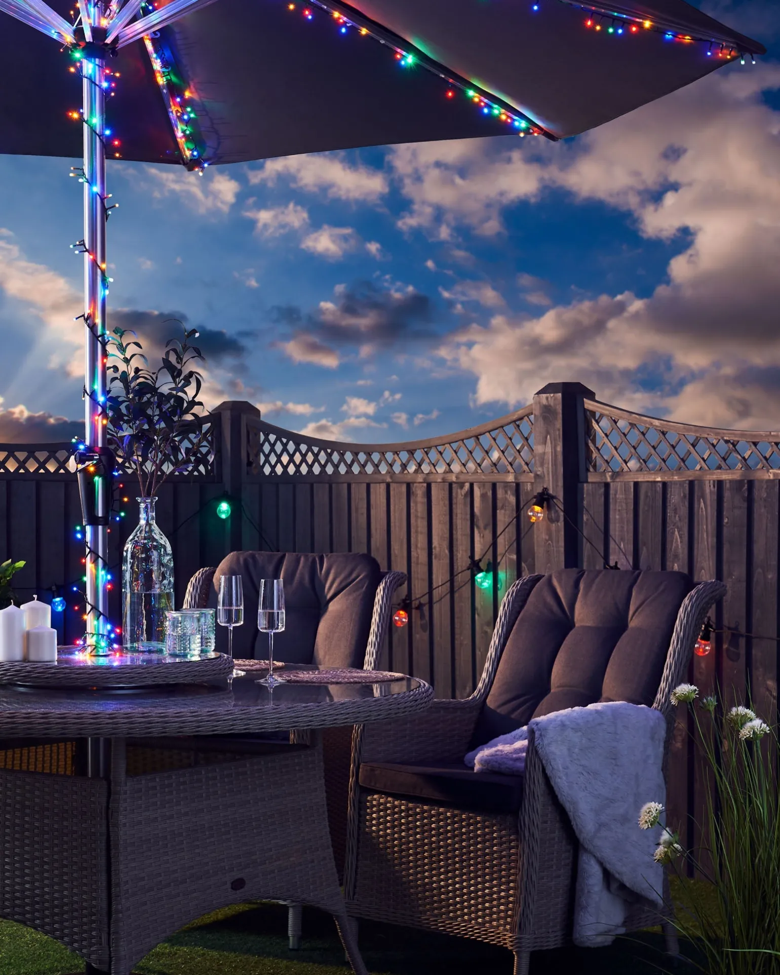 Outdoor Multi-Function 960 LED Light String, Multi Colour