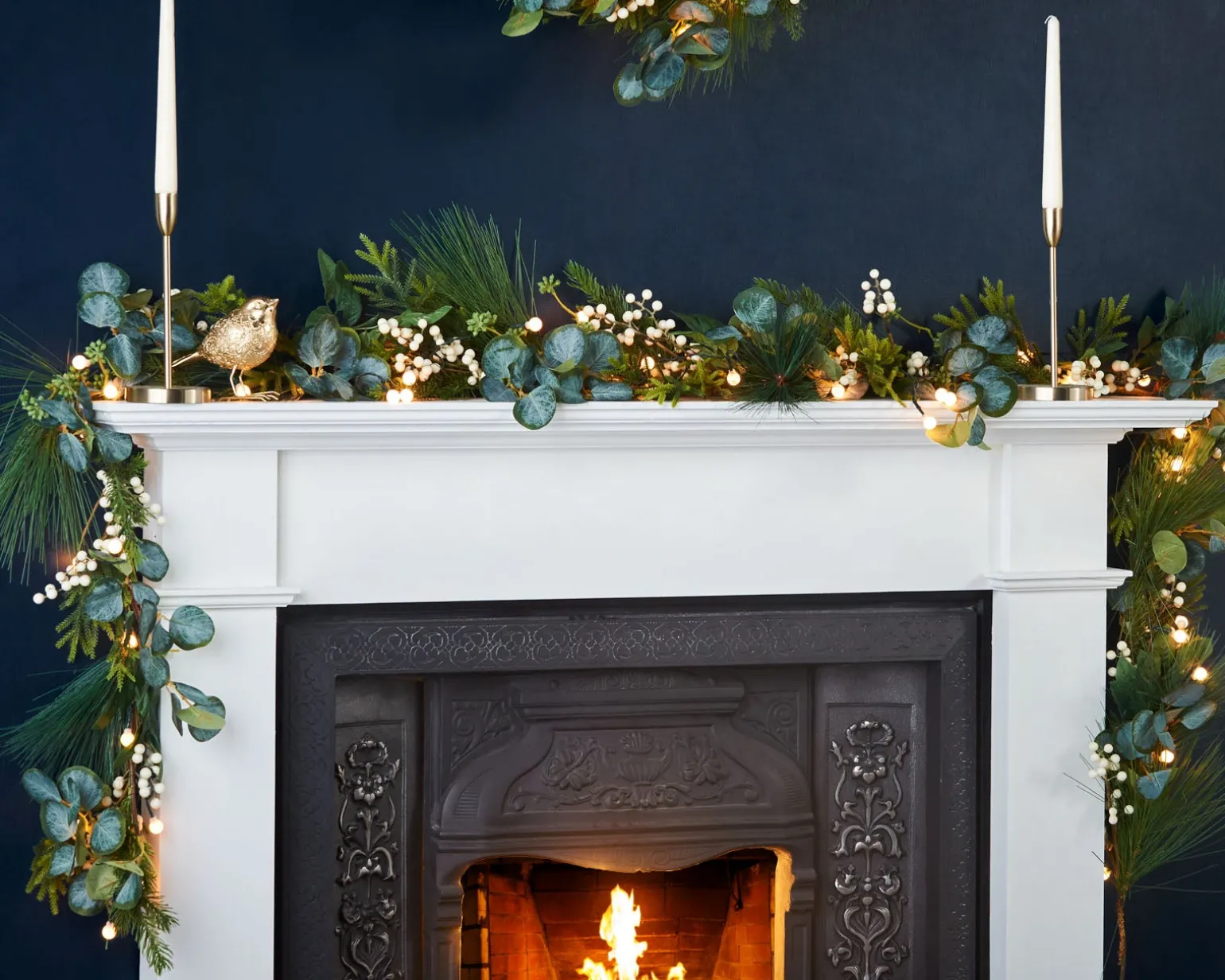 Pre-Lit Decorated Garland, Berries & Eucalyptuses, 9 Ft