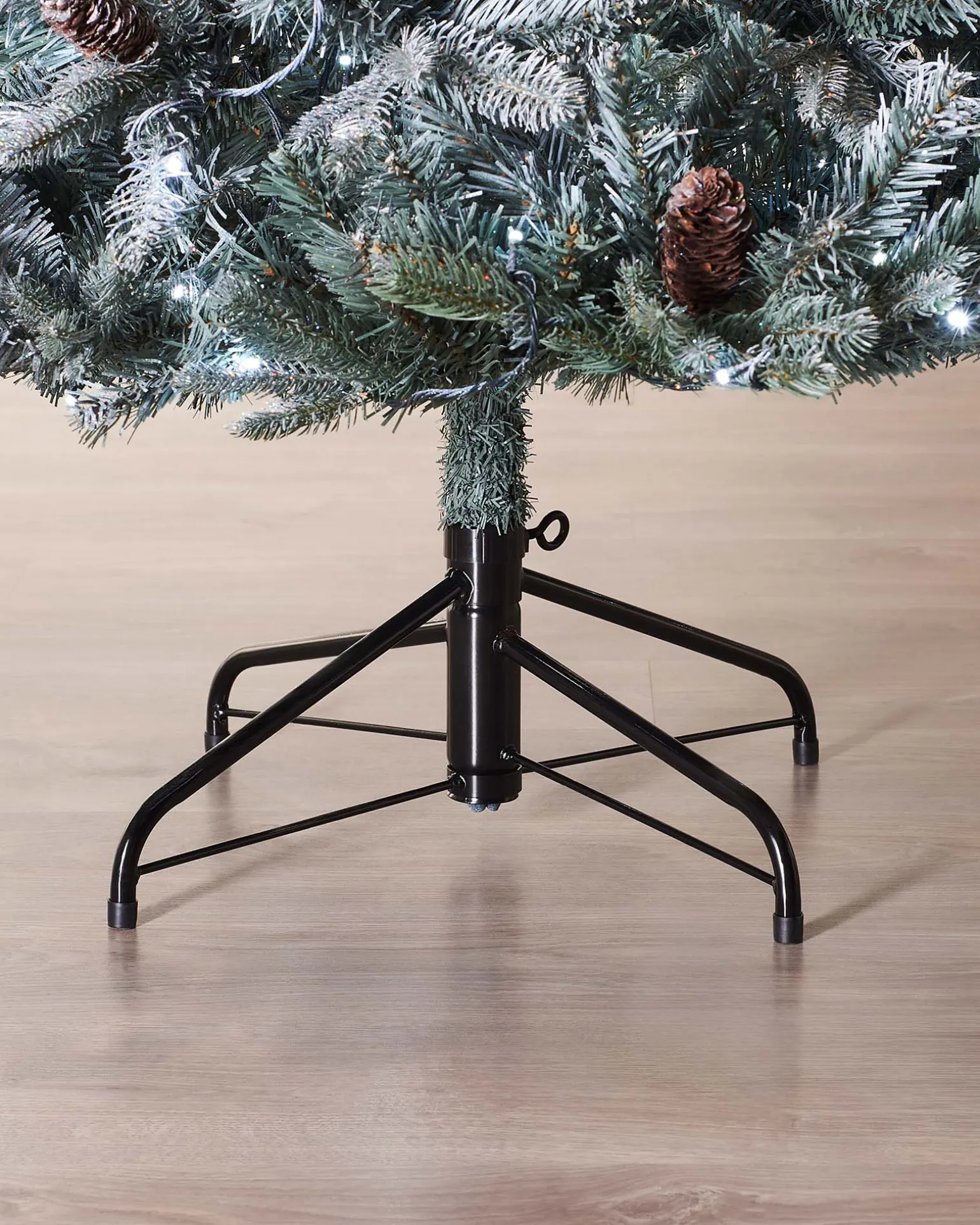 Pre-Lit Edwardian Spruce Multi-Function Christmas Tree, 5 Ft