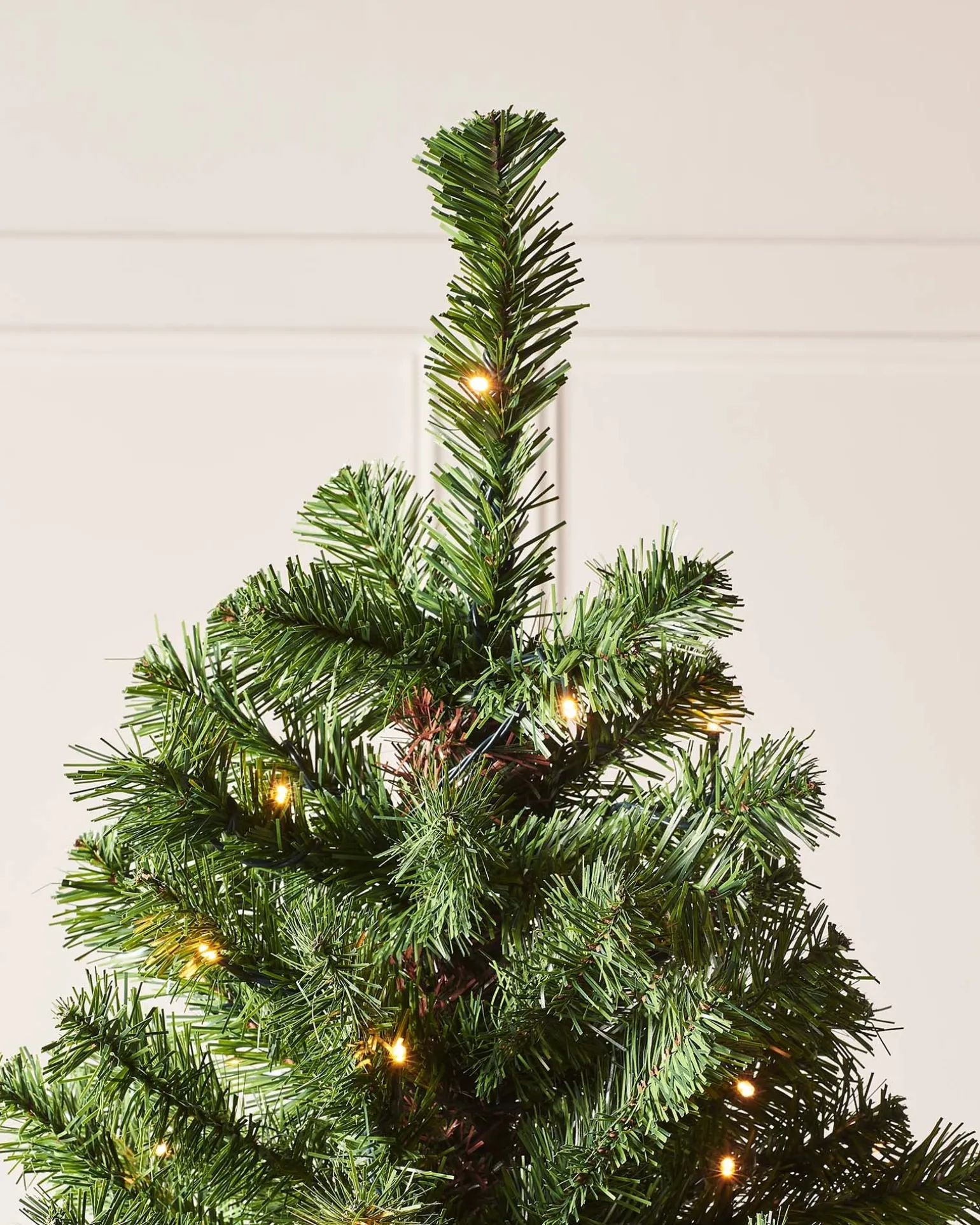 Pre-Lit Emerald Spruce Christmas Tree, Warm White, 6 Ft