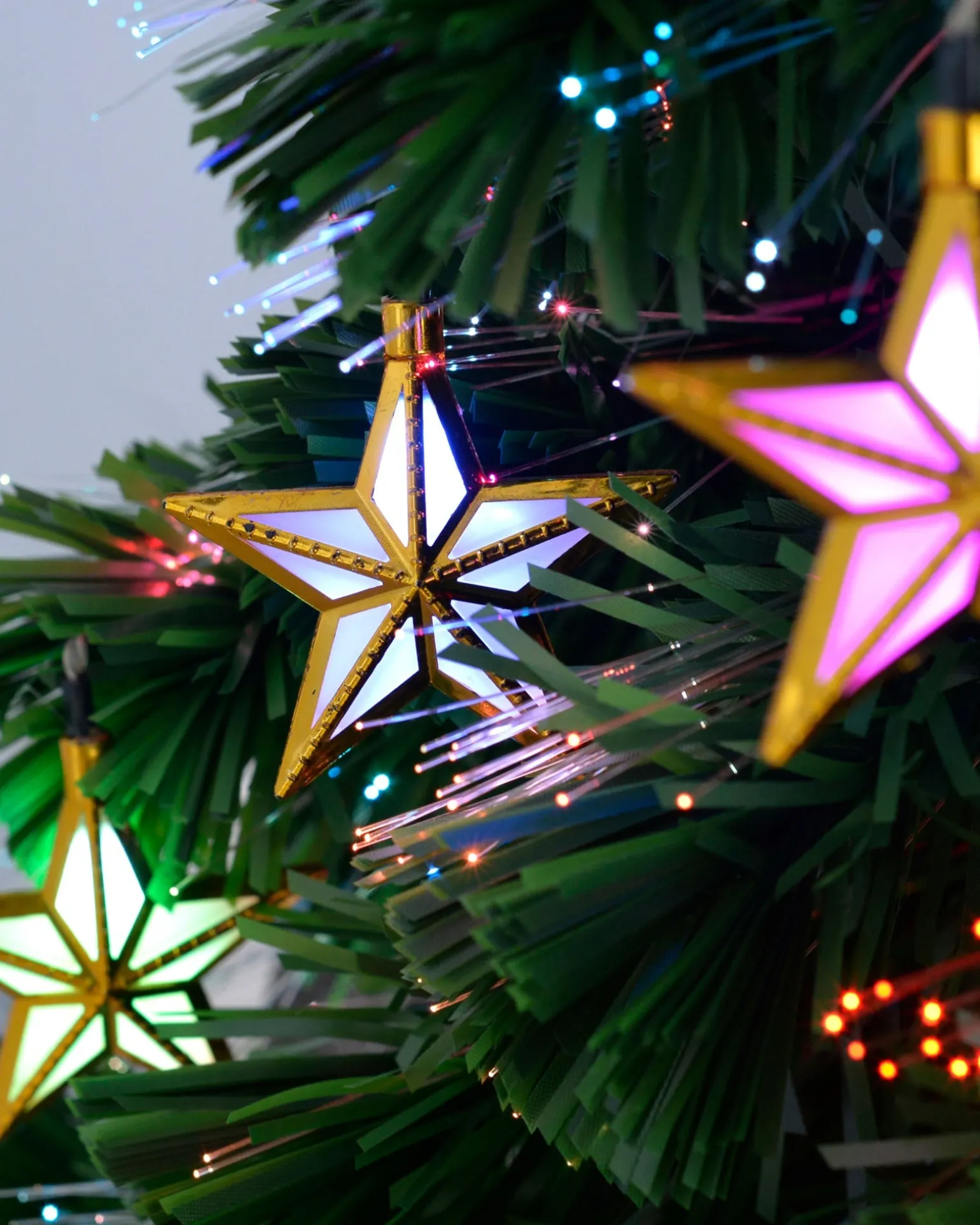 Pre-Lit Fibre Optic Christmas Tree With Tree Topper, 7 Ft
