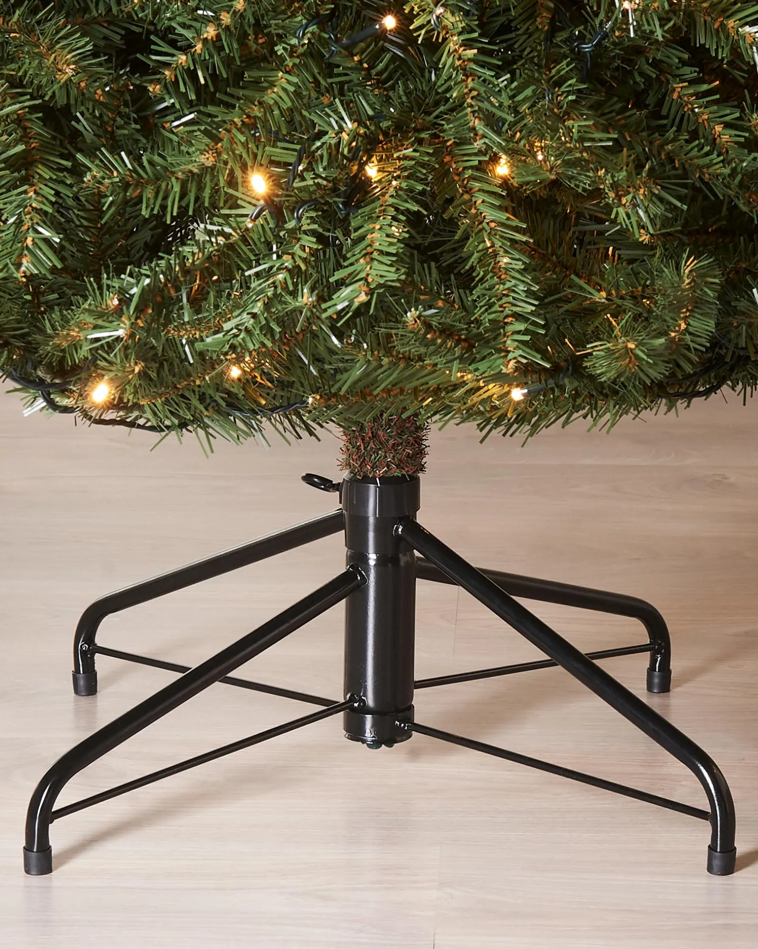 Pre-Lit Foxtail Pine Christmas Tree, 7 Ft