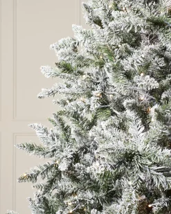 Pre-Lit Full Bodied Snow Flocked Christmas Tree, 6 Ft