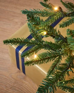 Pre-lit Grand Alaskan Fir Christmas Tree, 9 Ft