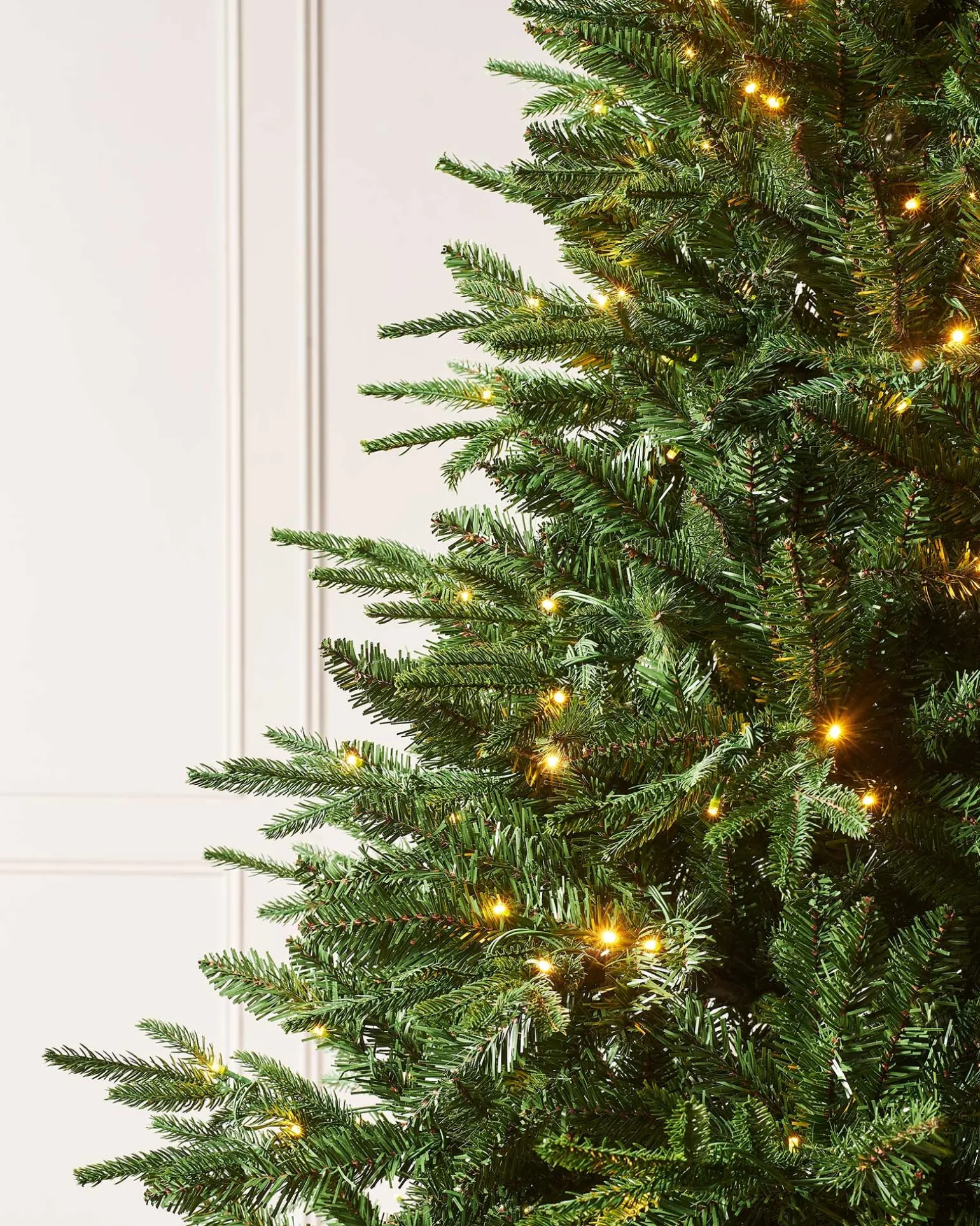 Pre-lit Grand Alaskan Fir Christmas Tree, Dual Multi Colour, 5 Ft