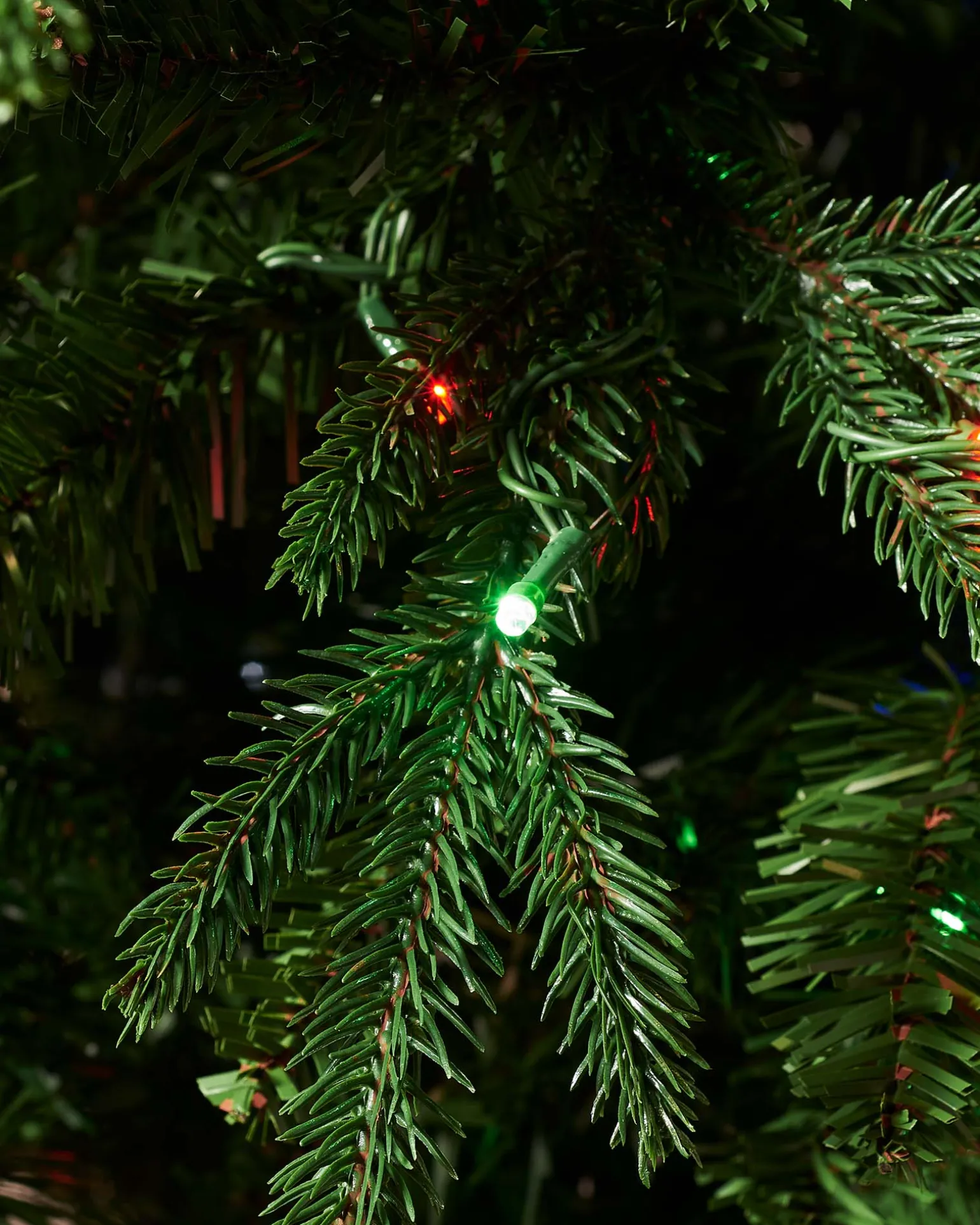 Pre-lit Grand Alaskan Fir Christmas Tree, Dual Multi Colour, 6 Ft
