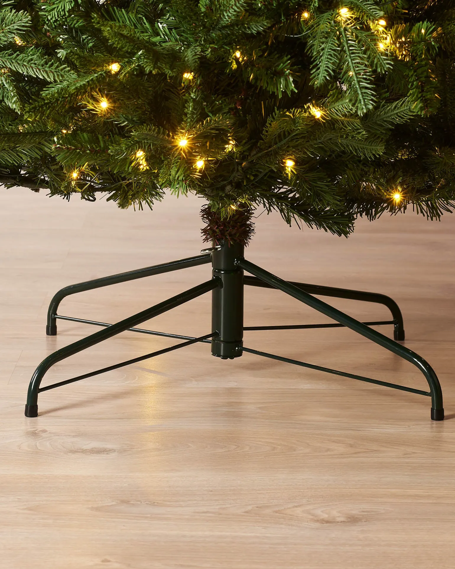 Pre-Lit Grand Nordmann Fir Christmas Tree, 7 Ft