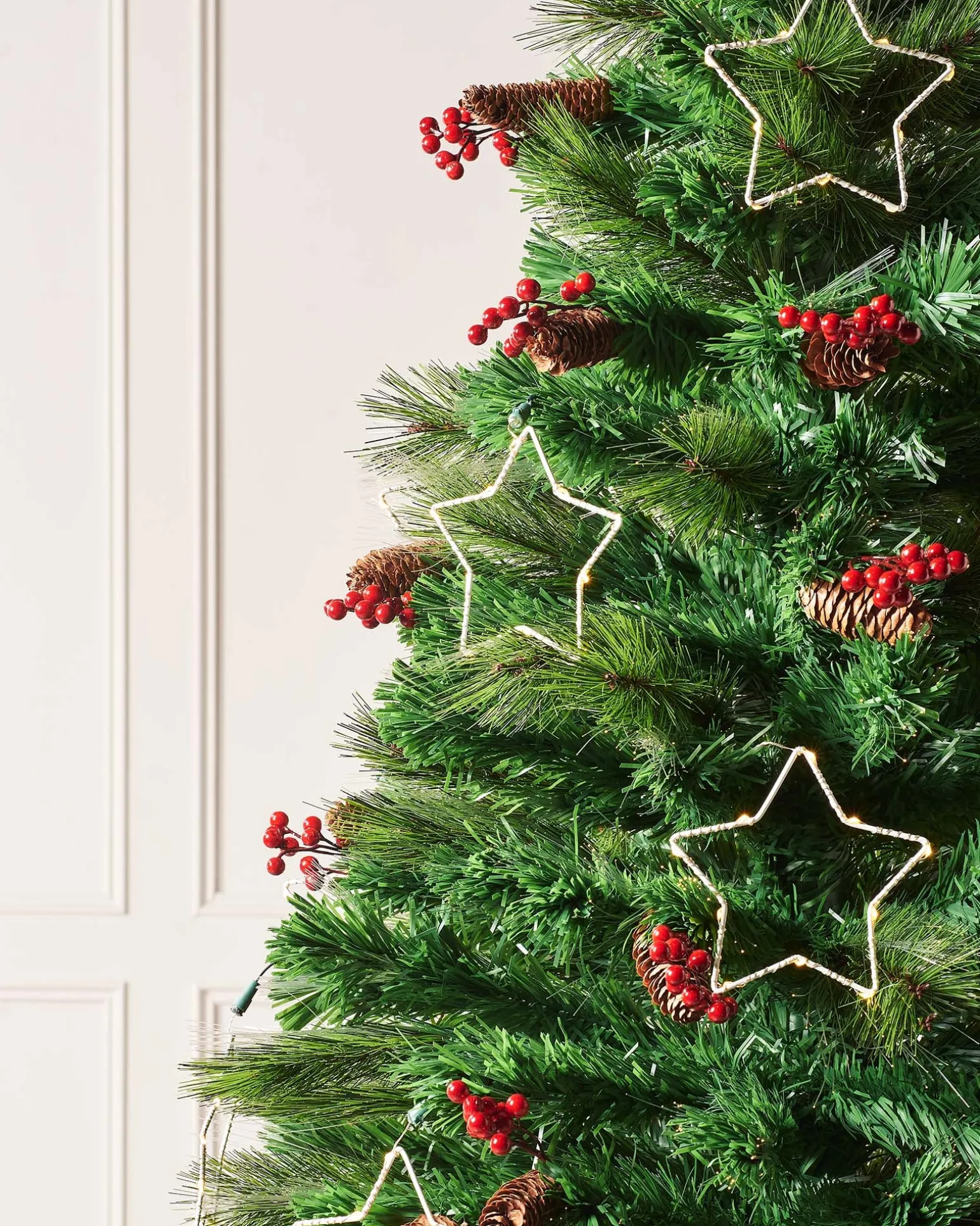 Pre-Lit Mixed Pine Fibre Optic Christmas Tree With LED Stars, 7 Ft