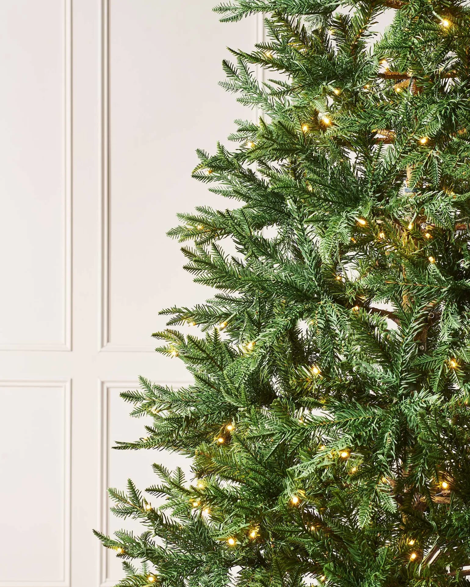 Pre-Lit Mixed Pine Natural Bark Christmas Tree, 5 Ft