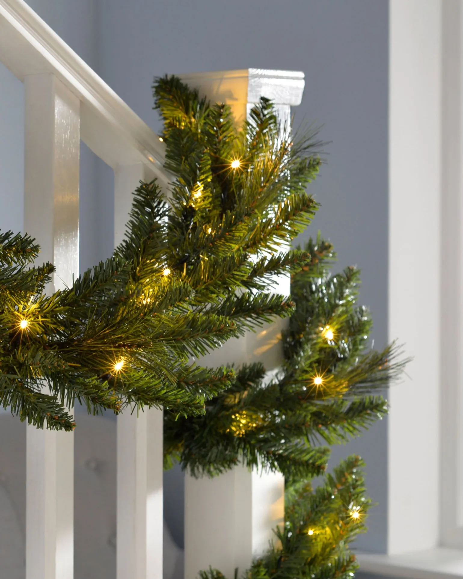 Pre-Lit Multi-Function Garland, 9 Ft