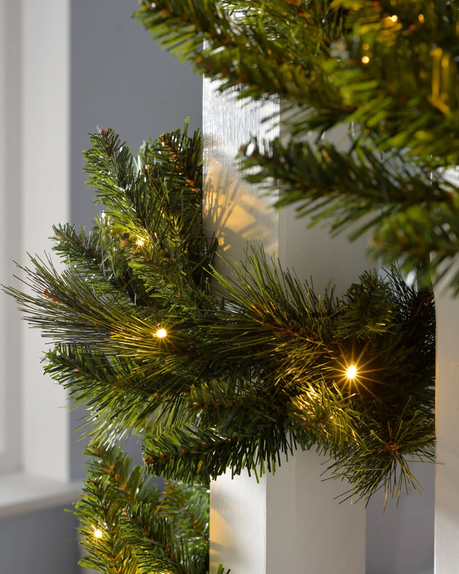 Pre-Lit Multi-Function Garland, 12 Ft