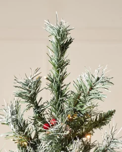 Pre-Lit Scandinavian Spruce Pinecones & Berries Christmas Tree, 12 Ft