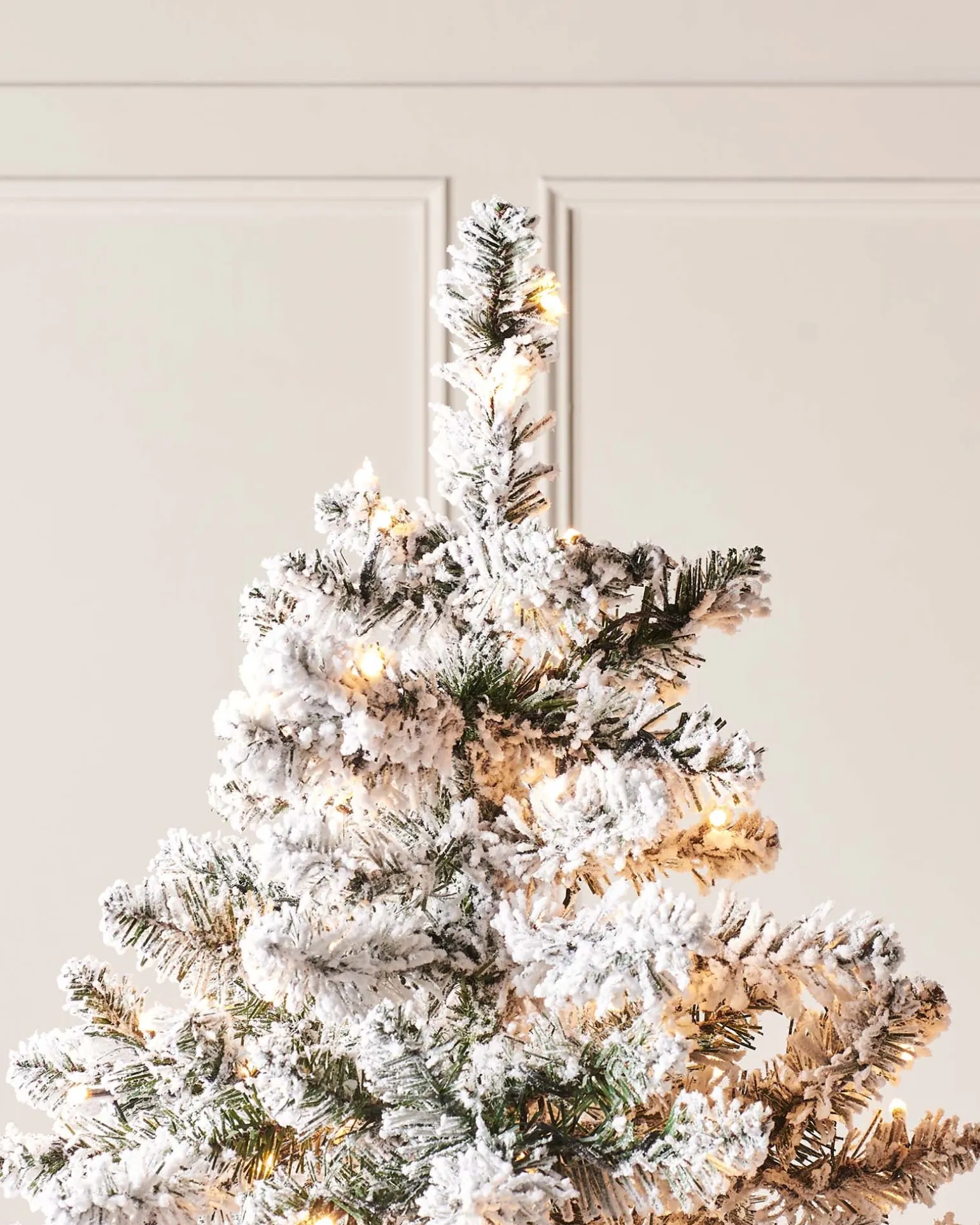 Pre-Lit Snow Flocked Alpine Christmas Tree, 6 Ft