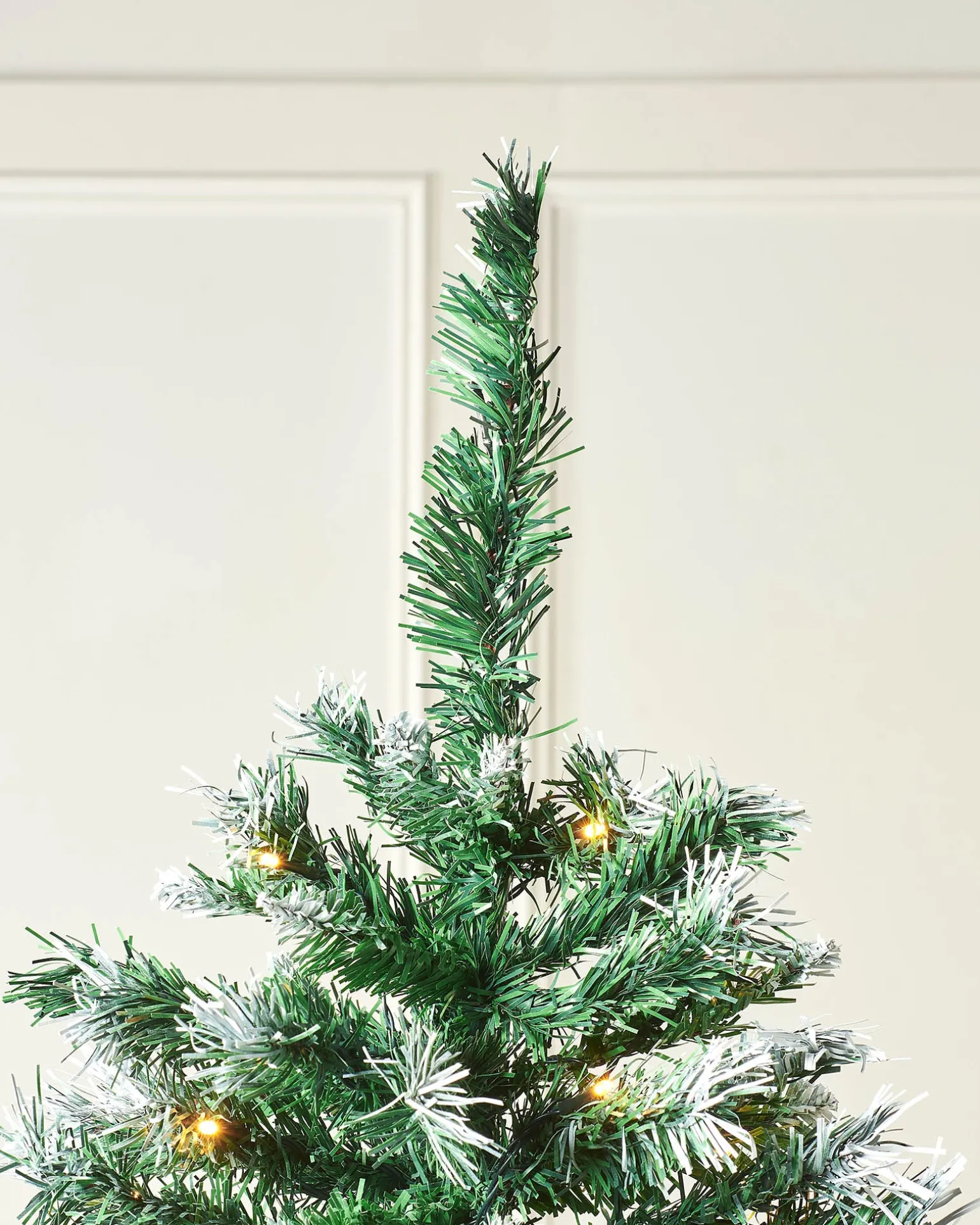 Pre-Lit Snow Flocked Mixed Pine Christmas Tree, 6 Ft