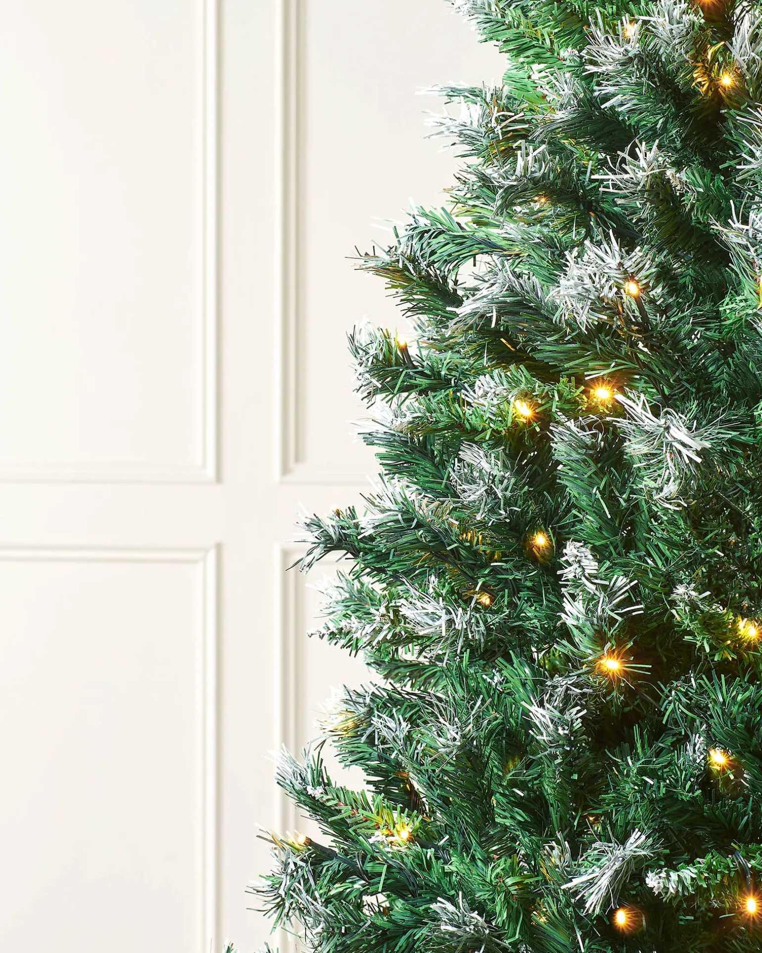 Pre-Lit Snow Flocked Mixed Pine Christmas Tree, 6 Ft