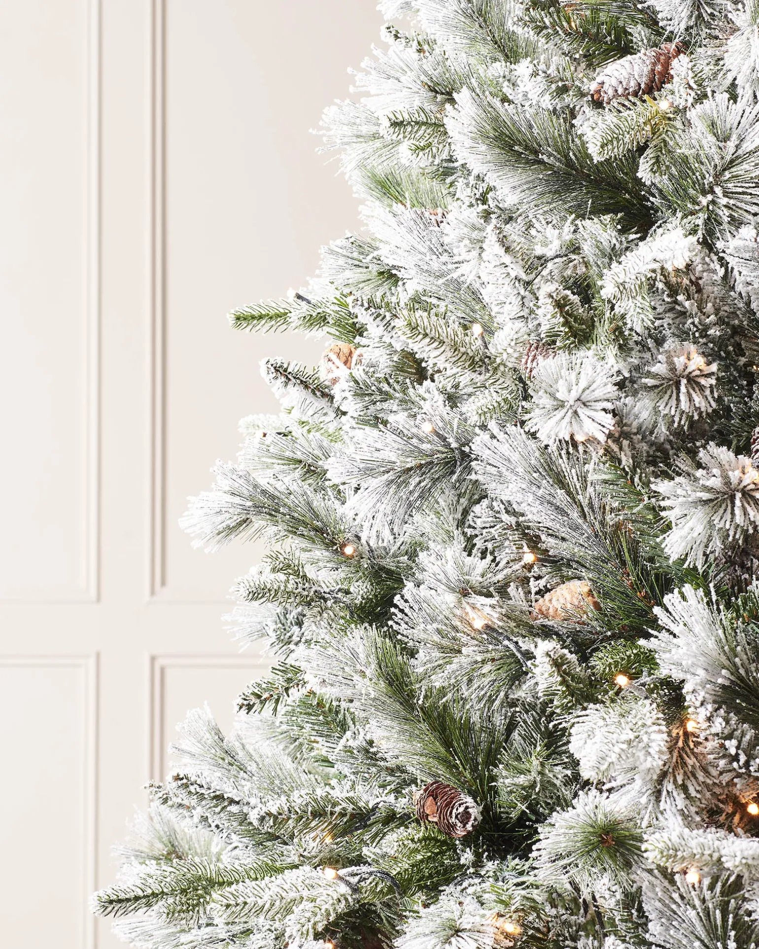 Pre-Lit Snow Flocked Mixed Pine Christmas Tree, 6 Ft