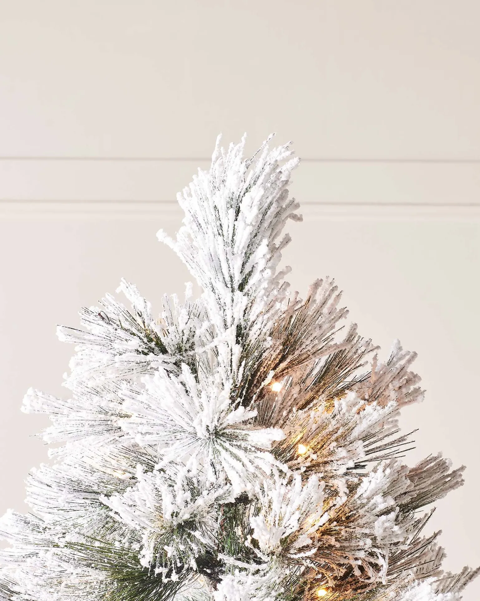 Pre-Lit Snow Flocked Pine Needle Christmas Tree, 5 Ft
