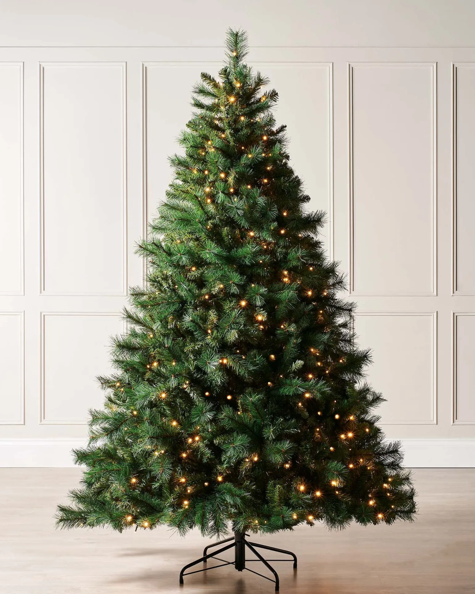 Pre-Lit Victorian Pine Christmas Tree, 5 Ft