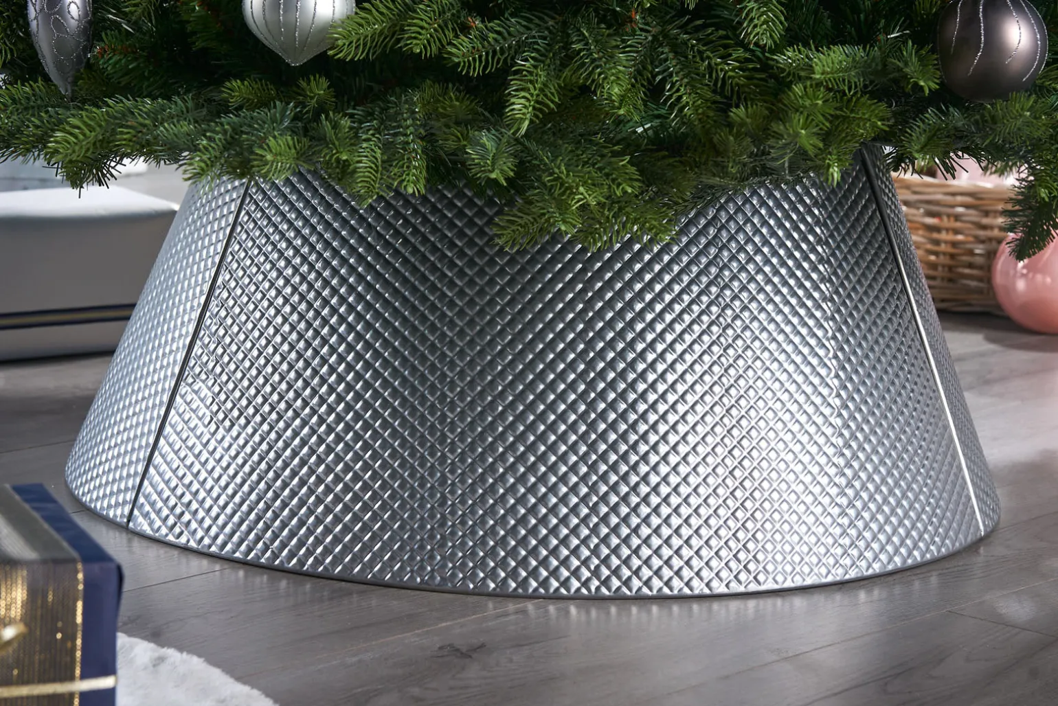 Quilted Metal Tree Collar, Silver, 71 Cm