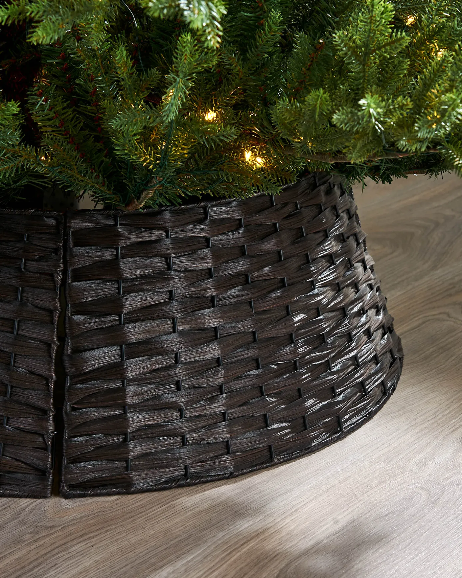 Rattan Tree Collar, Dark Brown, 65 Cm
